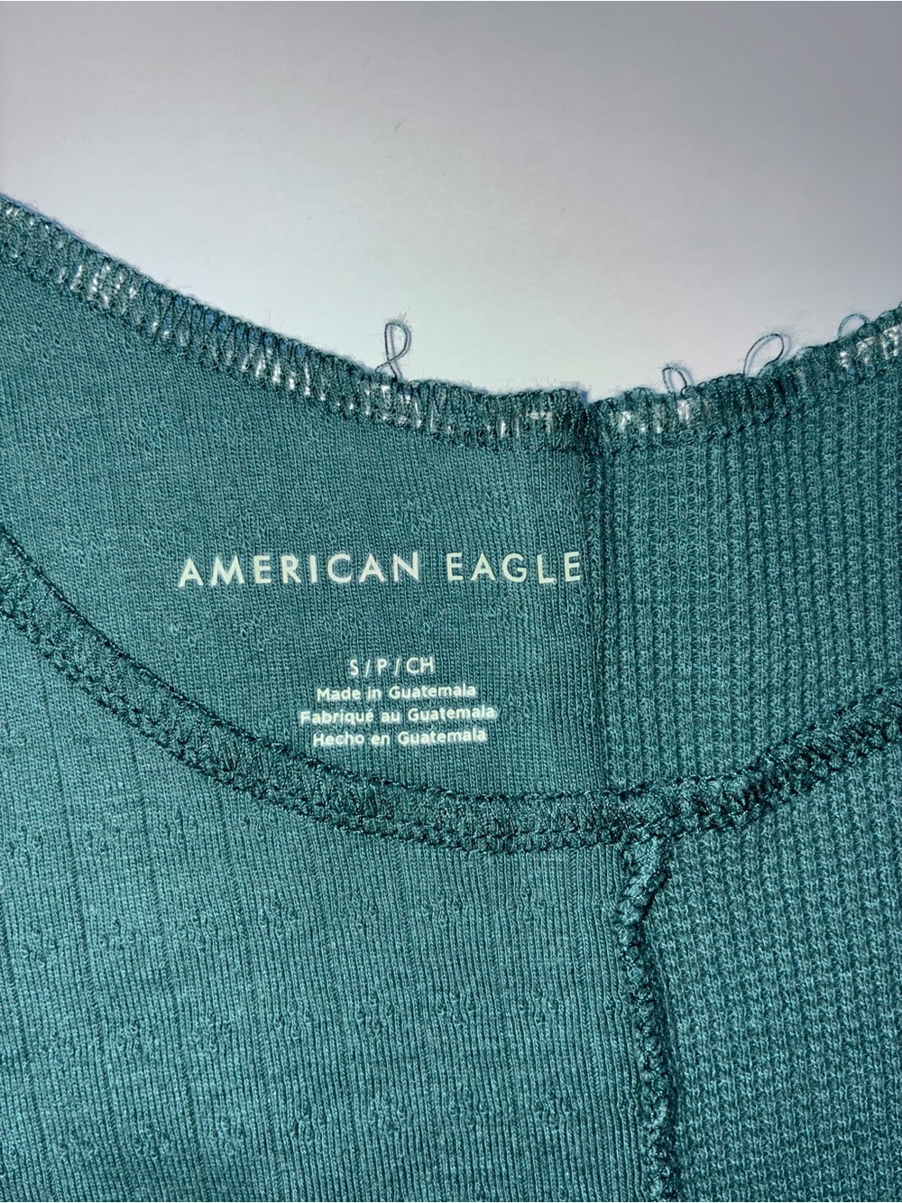 AE - Split Hem Rib Crop Tank - Picture 3 of 3